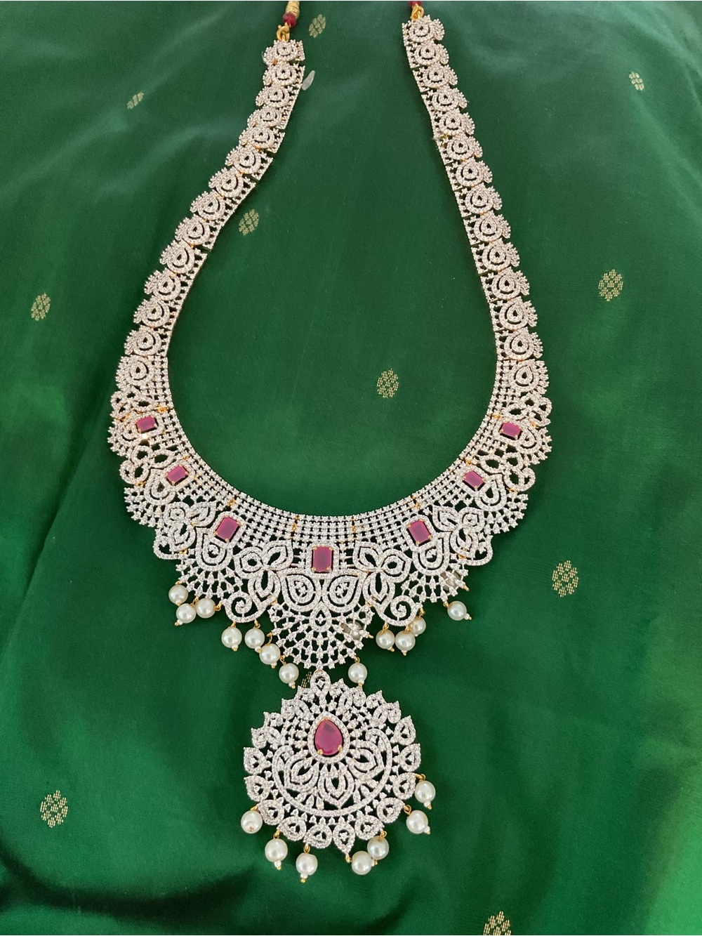 Elegant Gold-Tone Diamond Necklace with Pink Ruby  Stones and Pearls